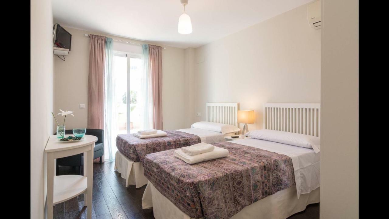 Kentia Rooms Málaga Esterno foto
