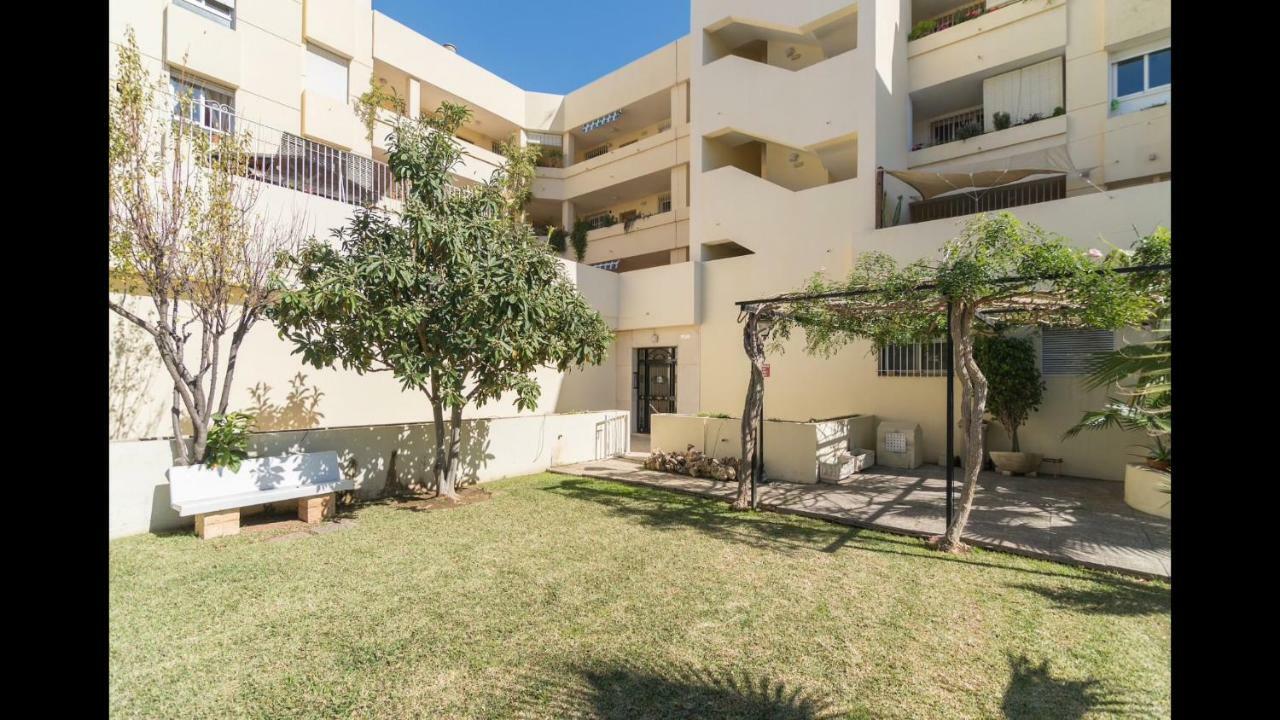 Kentia Rooms Málaga Esterno foto